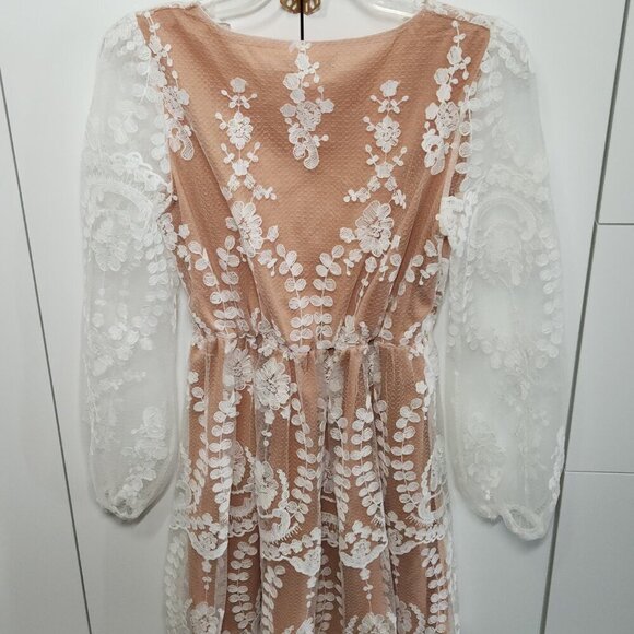 Boohoo Embroidered Sheer Mesh Dress, Women's Size 6 Tan - Picture 4 of 4